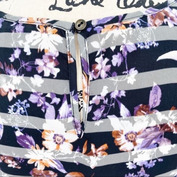 Skies Are Blue Floral Short Sleeve Pullover Blouse Purple Black Gray Striped - Picture 3 of 7